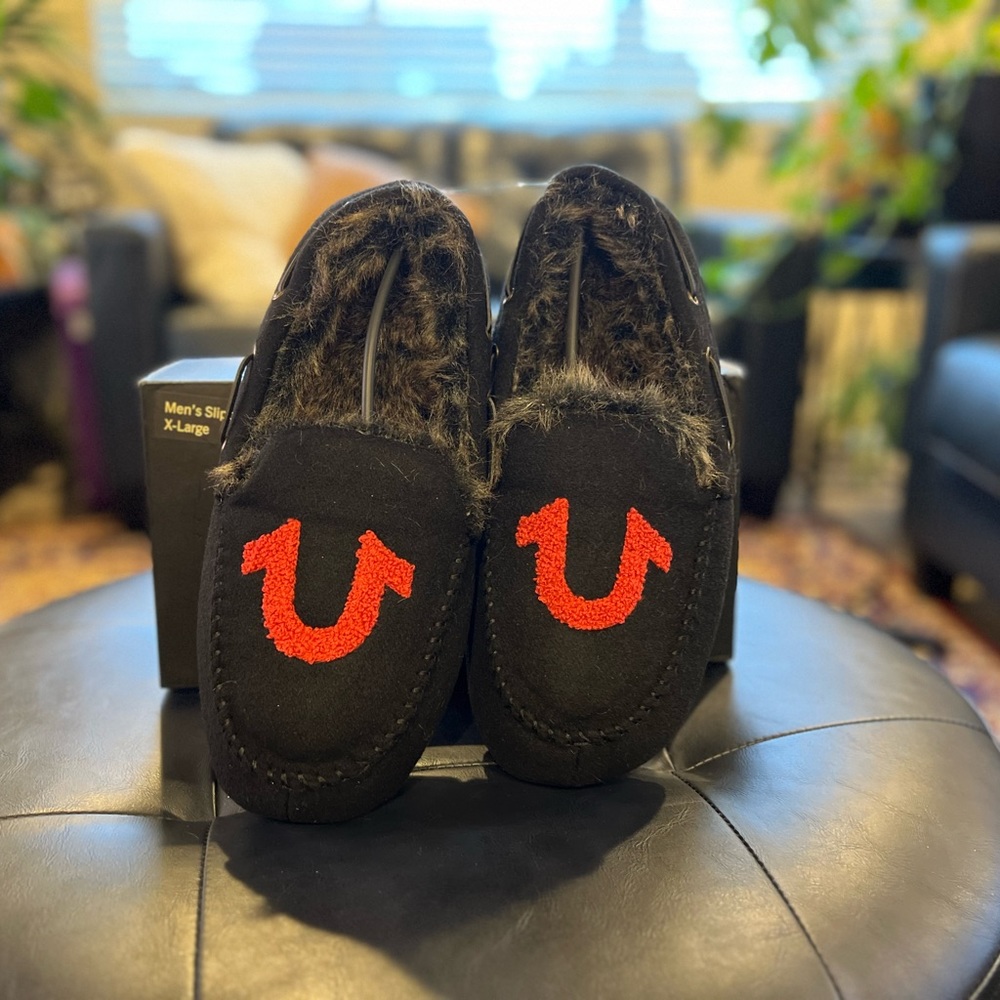 Men’s True Religion Fur lined Moccasins